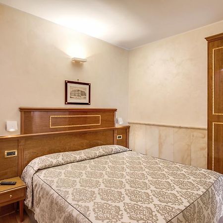 Pantheon Rooms Rom Exterior foto